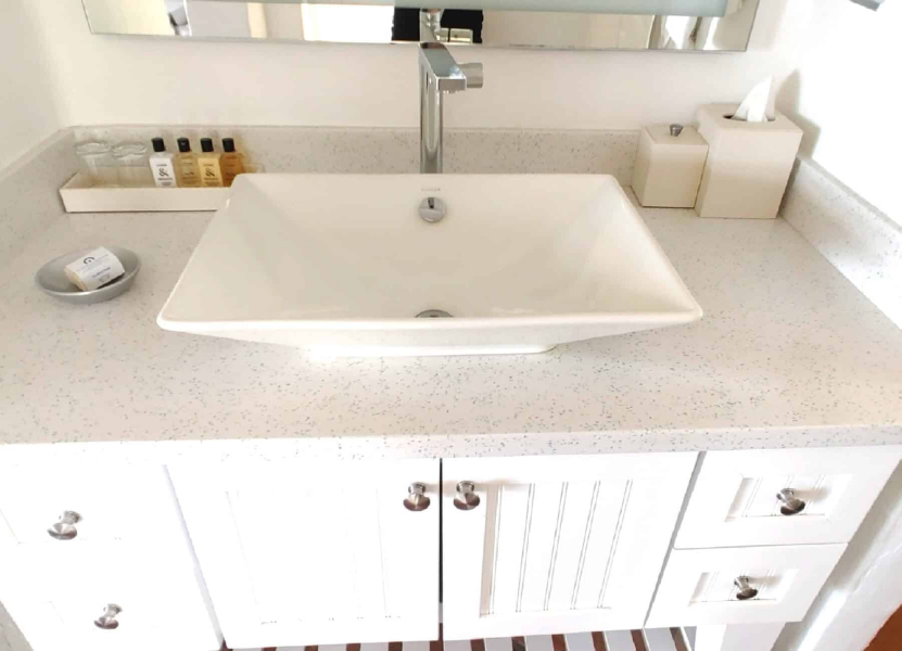 st lucia real estate Windjammer Landing 2 Bed Villa bathroom